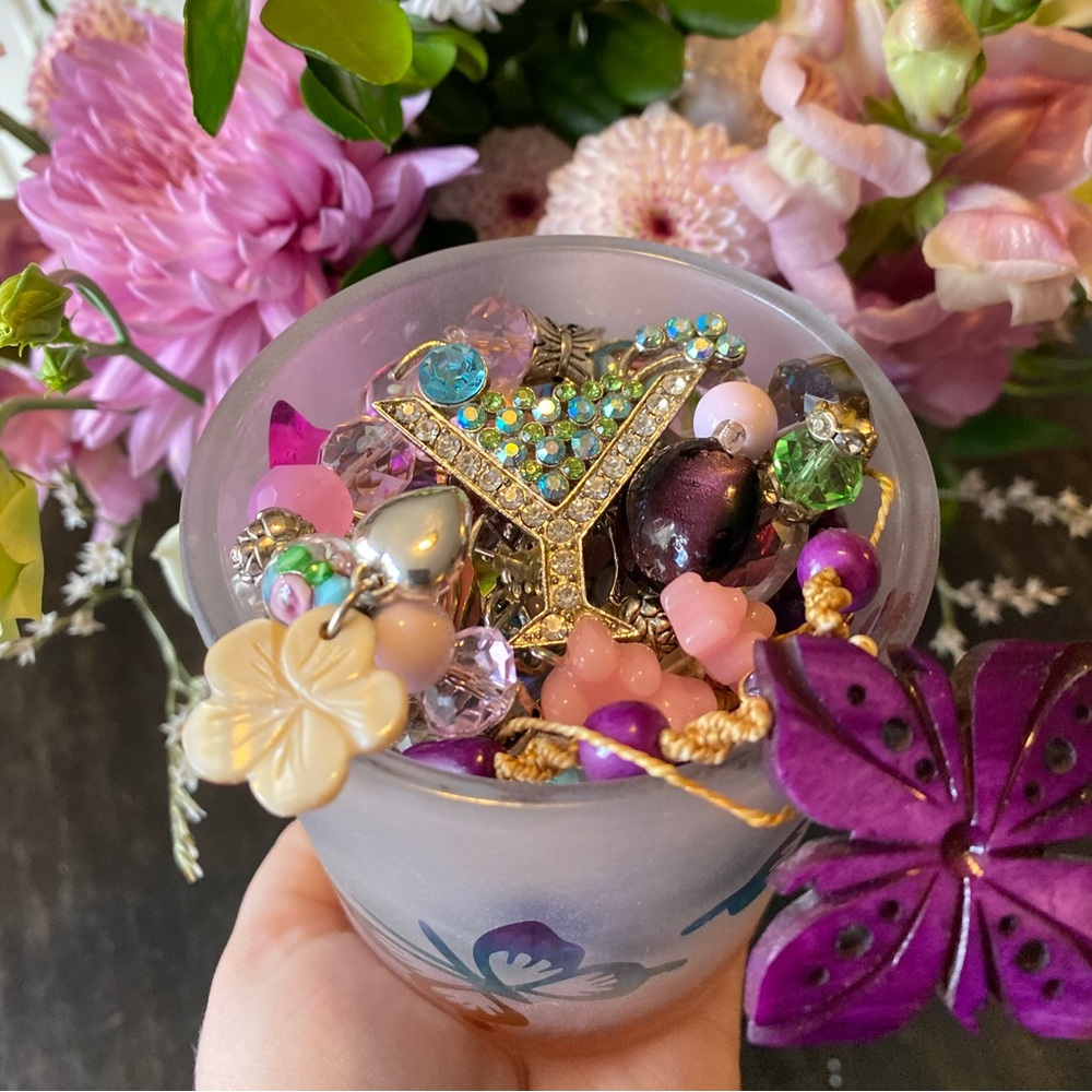 Summery mystery jewelry jar🦋🌸